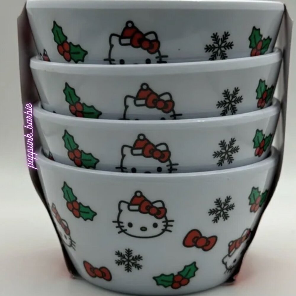 Hello Kitty Christmas Plastic Mini Bowls‎ Set of 4